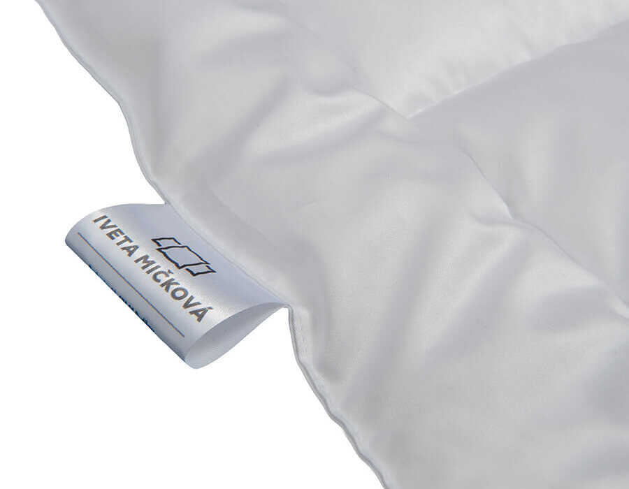 Tencel přikrývka letní detail logo
